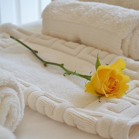 White Rose Guest House Тенби Экстерьер фото