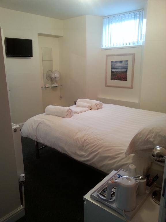 White Rose Guest House Тенби Номер фото