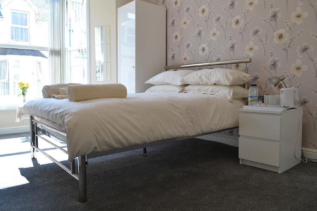White Rose Guest House Тенби Номер фото